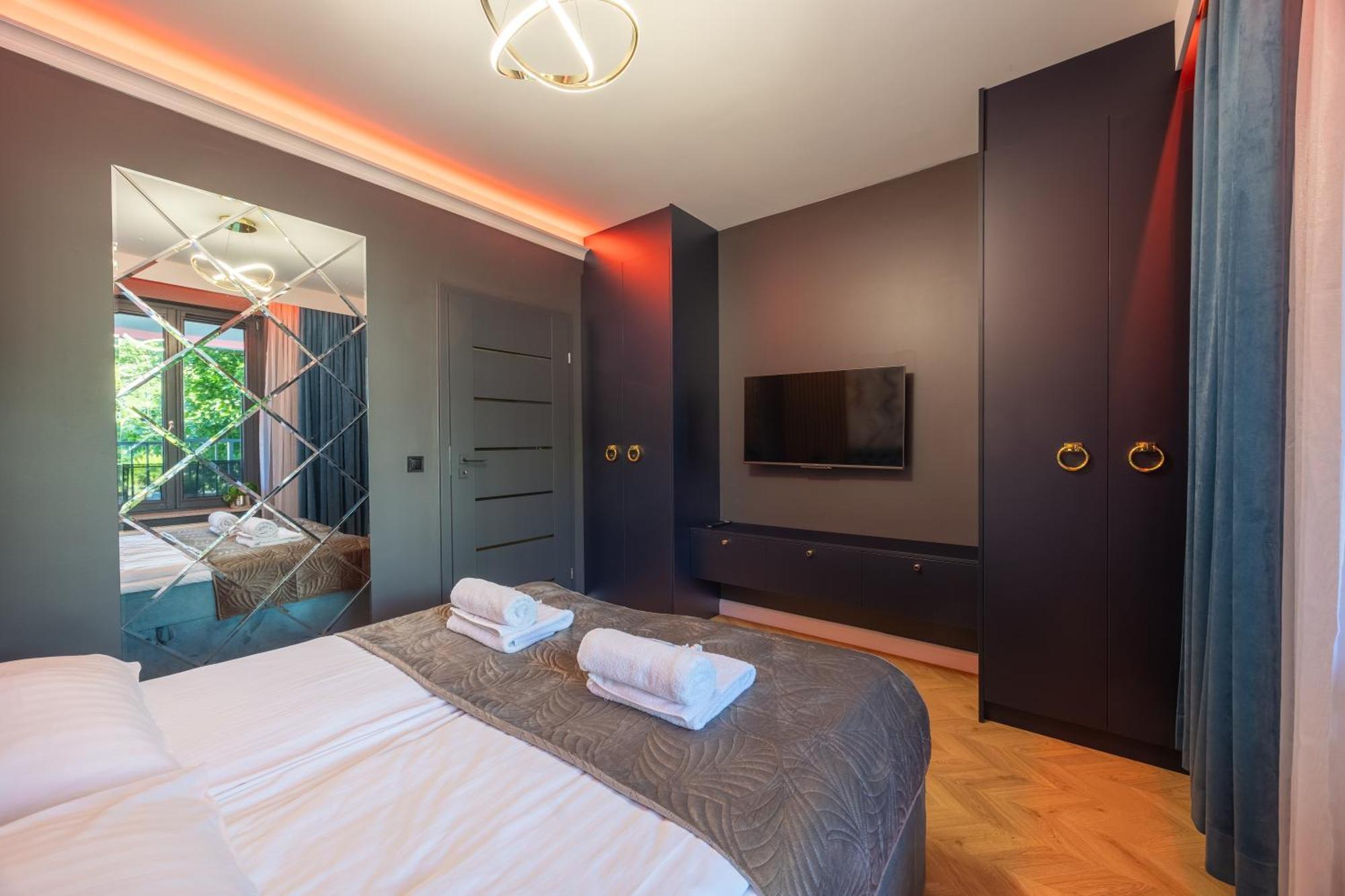Golden Park Aparthotel شتشيتسين المظهر الخارجي الصورة