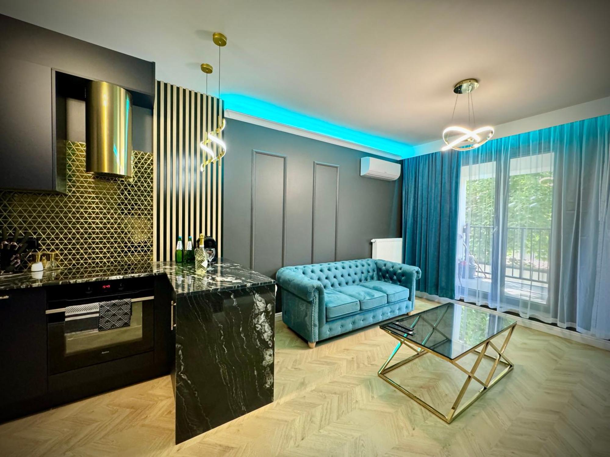Golden Park Aparthotel شتشيتسين المظهر الخارجي الصورة